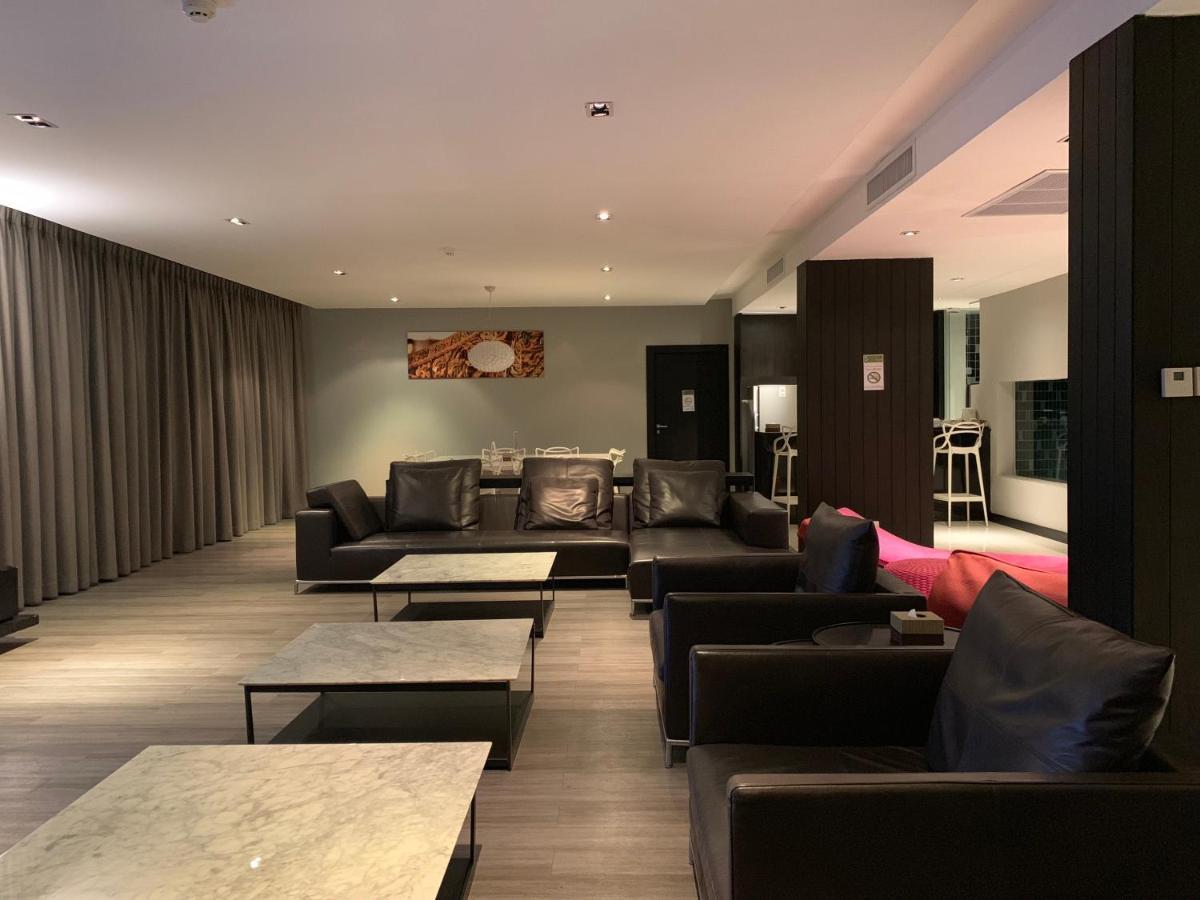 S Ratchada Leisure Hotel - Sha Plus Bangkok Exterior photo The lounge at the airport